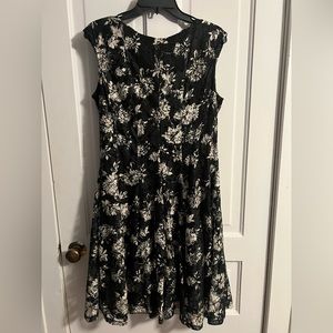 Black Lace with White Flowered Dress - Size 12